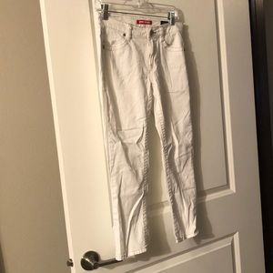 Union Bay White Capris Size 5